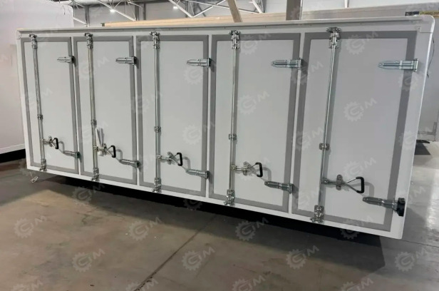 Фургон изотермический на шасси ISUZU 4х2 дв 96 kw (фургон 4200х2100х1700) для перевозки хлебобу - Изотермический грузовик: фото 1 Фургон изотермический на шасси ISUZU 4х2 дв 96 kw (фургон 4200х2100х1700) для перевозки хлебобу - Изотермический грузовик: фото 1