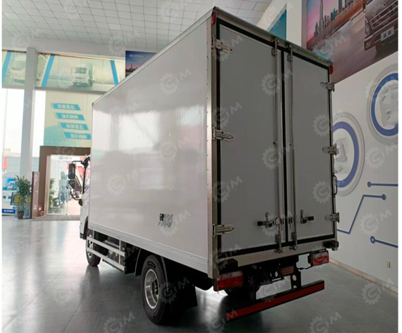 Фургон на шасси HYUNDAI 4х2 дв 115kw гп 4т фургон 4130x2060x2100мм - Грузовик с закрытым кузовом: фото 1 Фургон на шасси HYUNDAI 4х2 дв 115kw гп 4т фургон 4130x2060x2100мм - Грузовик с закрытым кузовом: фото 1