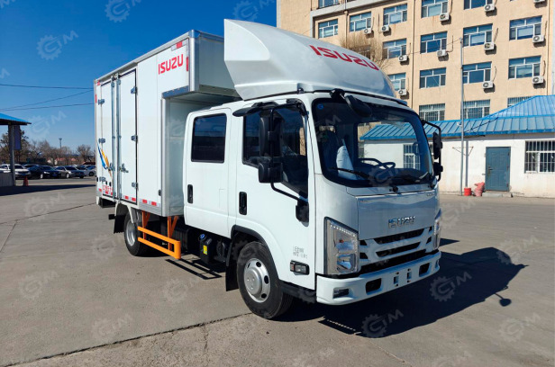 Фургон промтоварный на шасси ISUZU 4х2 дв 96 kw двойная кабина (фургон 3105х2100х2100) под кате - Грузовик с закрытым кузовом: фото 1 Фургон промтоварный на шасси ISUZU 4х2 дв 96 kw двойная кабина (фургон 3105х2100х2100) под кате - Грузовик с закрытым кузовом: фото 1