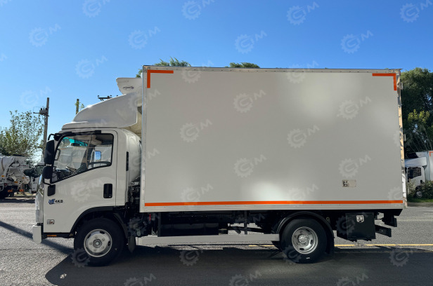 Фургон рефрижератор на шасси ISUZU 4х2 дв. 96Kw г/п 3т фургон 4200х2200х2200 Холодильная установка Carrier C610 - Рефрижератор: фото 1 Фургон рефрижератор на шасси ISUZU 4х2 дв. 96Kw г/п 3т фургон 4200х2200х2200 Холодильная установка Carrier C610 - Рефрижератор: фото 1