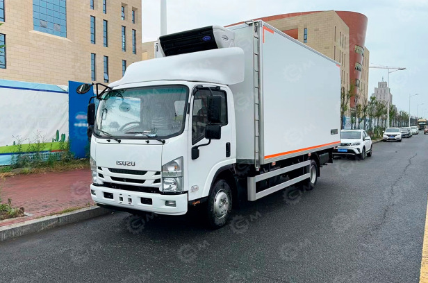 Фургон рефрижератор на шасси ISUZU 4х4 дв 139kw гп 7 тонн фургон 7000х2400х2500 холодильная уст - Рефрижератор: фото 1 Фургон рефрижератор на шасси ISUZU 4х4 дв 139kw гп 7 тонн фургон 7000х2400х2500 холодильная уст - Рефрижератор: фото 1