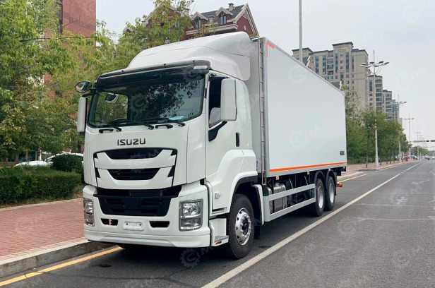 Фургон рефрижератор на шасси ISUZU 6x4 дв 338kw гп 23 тонн (фургон 8800*2400*2500) холодильная установка Carrier Citimax C1100 - Рефрижератор: фото 1 Фургон рефрижератор на шасси ISUZU 6x4 дв 338kw гп 23 тонн (фургон 8800*2400*2500) холодильная установка Carrier Citimax C1100 - Рефрижератор: фото 1