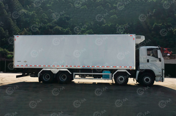 Фургон рефрижератор на шасси ISUZU 8x4 дв 338 kw гп 19 тонн (фургон 9550х2400х2380) холодильная - Рефрижератор: фото 1 Фургон рефрижератор на шасси ISUZU 8x4 дв 338 kw гп 19 тонн (фургон 9550х2400х2380) холодильная - Рефрижератор: фото 1