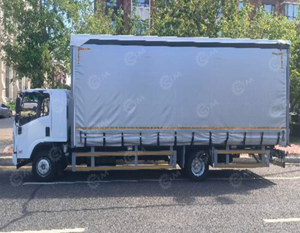 Фургон шторный на шасси ISUZU 4x2 дв 139kw гп 7т фургон 6688х2300х2300(алюминиевый борт) - Тентованный грузовик: фото 1 Фургон шторный на шасси ISUZU 4x2 дв 139kw гп 7т фургон 6688х2300х2300(алюминиевый борт) - Тентованный грузовик: фото 1