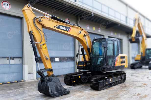 Гусеничный экскаватор SANY SY135С - Гусеничный экскаватор: фото 1 Гусеничный экскаватор SANY SY135С - Гусеничный экскаватор: фото 1