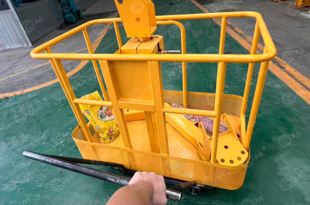 Гусеничный кран-паук Jining Sitong гп 3т высота подъема 10м, дизельный+питание от 380В, корзина - Гусеничный кран: фото 2 Гусеничный кран-паук Jining Sitong гп 3т высота подъема 10м, дизельный+питание от 380В, корзина - Гусеничный кран: фото 2