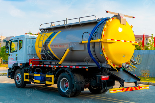 Илосос на шасси ISUZU 4x2 дв 151KW бочка 15м3 насос SK-30 1800м3ч - Ассенизатор, илосос: фото 1 Илосос на шасси ISUZU 4x2 дв 151KW бочка 15м3 насос SK-30 1800м3ч - Ассенизатор, илосос: фото 1