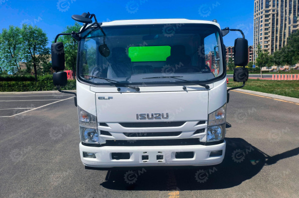 Илосос на шасси ISUZU 4x4 дв 139kw объем бочки 4м3 насос SK-20 подогрев бочки - Ассенизатор: фото 1 Илосос на шасси ISUZU 4x4 дв 139kw объем бочки 4м3 насос SK-20 подогрев бочки - Ассенизатор: фото 1