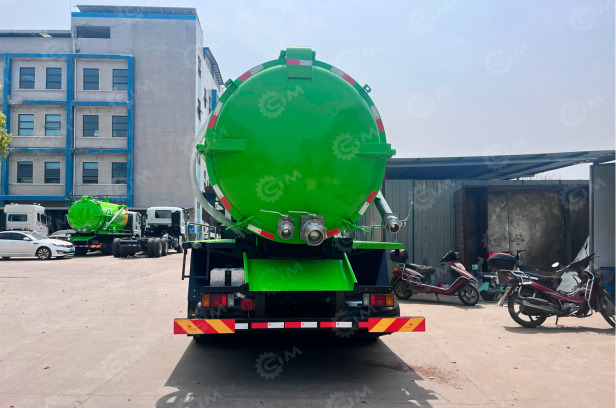 Илосос на шасси ISUZU 4x4 дв 139kw объем бочки 5м3 насос SK-15 900м3/ч усиленная рама - Ассенизатор: фото 1 Илосос на шасси ISUZU 4x4 дв 139kw объем бочки 5м3 насос SK-15 900м3/ч усиленная рама - Ассенизатор: фото 1