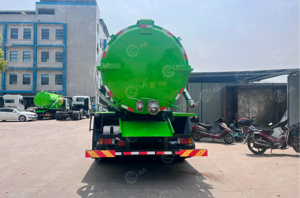 Илосос на шасси ISUZU 4x4 дв 139kw объем бочки 5м3 насос SK-20 1200м3/ч усиленная рама - Ассенизатор: фото 1 Илосос на шасси ISUZU 4x4 дв 139kw объем бочки 5м3 насос SK-20 1200м3/ч усиленная рама - Ассенизатор: фото 1