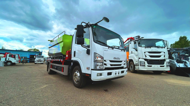 Илосос с размывом (каналопромывочная машина) на шасси ISUZU 4x2 дв 139kw бочка для сточных вод - Ассенизатор, илосос: фото 1 Илосос с размывом (каналопромывочная машина) на шасси ISUZU 4x2 дв 139kw бочка для сточных вод - Ассенизатор, илосос: фото 1