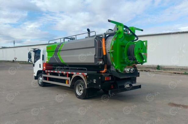 Илосос с размывом (каналопромывочная машина) на шасси ISUZU 4x2 дв 139kw кабина Elf бочка для с - Ассенизатор, илосос: фото 2 Илосос с размывом (каналопромывочная машина) на шасси ISUZU 4x2 дв 139kw кабина Elf бочка для с - Ассенизатор, илосос: фото 2