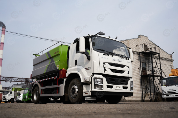 Илосос с размывом (каналопромывочная машина) на шасси ISUZU 4x2 дв 151kw бочка для сточных вод - Ассенизатор: фото 1 Илосос с размывом (каналопромывочная машина) на шасси ISUZU 4x2 дв 151kw бочка для сточных вод - Ассенизатор: фото 1