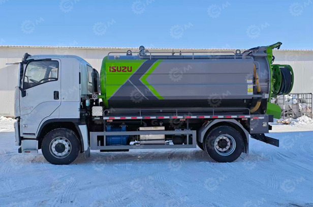 Илосос с размывом (каналопромывочная машина) на шасси ISUZU 4x2 дв 151kw бочка для сточных вод - Ассенизатор, илосос: фото 1 Илосос с размывом (каналопромывочная машина) на шасси ISUZU 4x2 дв 151kw бочка для сточных вод - Ассенизатор, илосос: фото 1