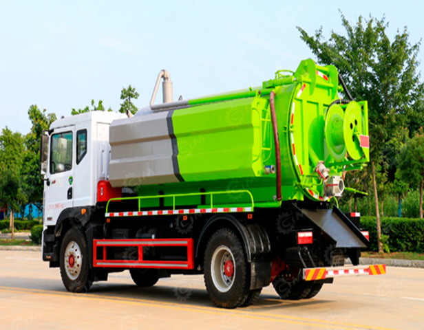 Илосос с размывом (каналопромывочная машина) на шасси ISUZU 4x2 дв 151kw бочка для сточных вод - Ассенизатор, илосос: фото 1 Илосос с размывом (каналопромывочная машина) на шасси ISUZU 4x2 дв 151kw бочка для сточных вод - Ассенизатор, илосос: фото 1