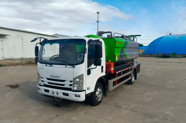 Илосос с размывом (каналопромывочная машина) на шасси ISUZU 4x2 дв 151kw кабина Elf бочка для с - Ассенизатор, илосос: фото 2 Илосос с размывом (каналопромывочная машина) на шасси ISUZU 4x2 дв 151kw кабина Elf бочка для с - Ассенизатор, илосос: фото 2