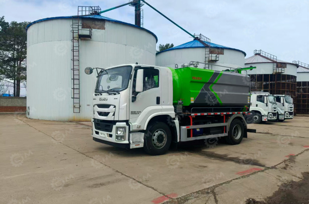 Илосос с размывом (каналопромывочная машина) на шасси ISUZU 4x2 дв. 177kw бочка для сточных вод - Ассенизатор, илосос: фото 1 Илосос с размывом (каналопромывочная машина) на шасси ISUZU 4x2 дв. 177kw бочка для сточных вод - Ассенизатор, илосос: фото 1