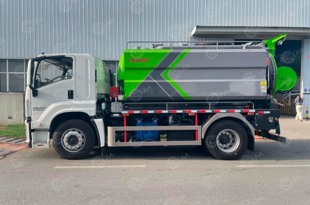 Илосос с размывом (каналопромывочная машина) на шасси ISUZU 6x4 дв 221kw бочка для сточных вод - Ассенизатор: фото 1 Илосос с размывом (каналопромывочная машина) на шасси ISUZU 6x4 дв 221kw бочка для сточных вод - Ассенизатор: фото 1