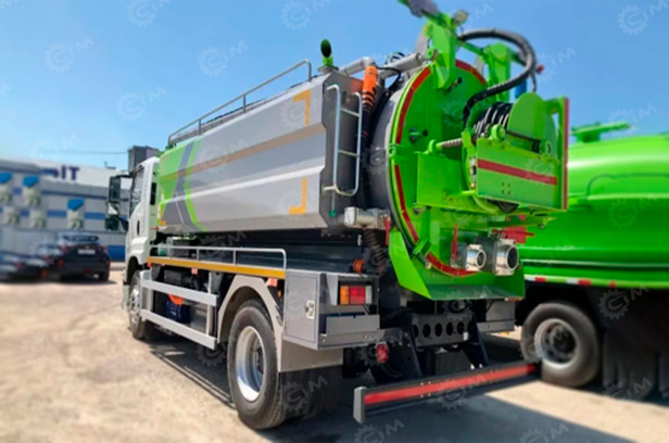 Илосос с размывом на шасси ISUZU 4x2 дв 151kw сточные воды 8м³, чистая вода 4м³ насос SK-15 рук - Ассенизатор, илосос: фото 2 Илосос с размывом на шасси ISUZU 4x2 дв 151kw сточные воды 8м³, чистая вода 4м³ насос SK-15 рук - Ассенизатор, илосос: фото 2