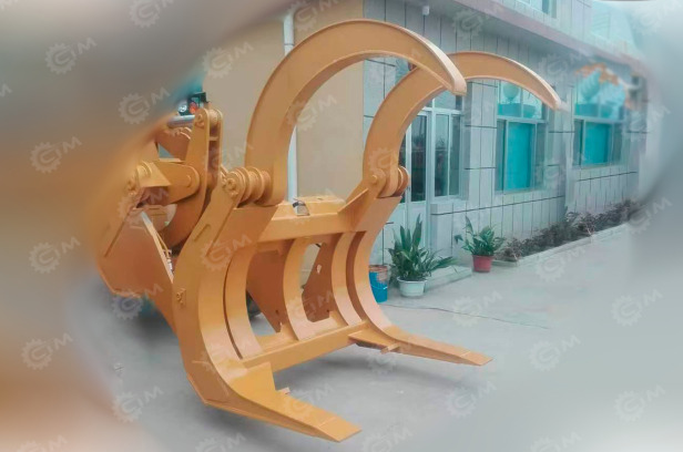 Лесозахват на фронтальный погрузчик Shandong SEM 636D - Грейфер для Лесозаготовительной техники: фото 1 Лесозахват на фронтальный погрузчик Shandong SEM 636D - Грейфер для Лесозаготовительной техники: фото 1