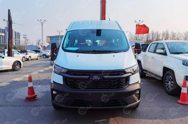 Микроавтобус грузопассажирский FORD ТRАNSIТ T6 МКПП, 6 мест средняя крыша, литые алюминиевые ди - Микроавтобус: фото 1 Микроавтобус грузопассажирский FORD ТRАNSIТ T6 МКПП, 6 мест средняя крыша, литые алюминиевые ди - Микроавтобус: фото 1