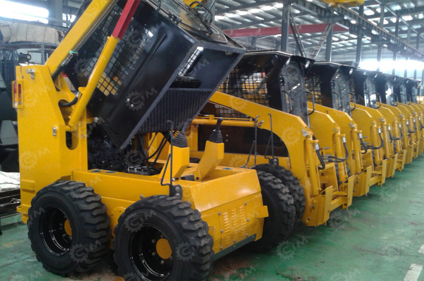 Мини-погрузчик JC65GH с ковшом и гидравлической подметальной щеткой - Мини-погрузчик с бортовым поворотом: фото 1 Мини-погрузчик JC65GH с ковшом и гидравлической подметальной щеткой - Мини-погрузчик с бортовым поворотом: фото 1