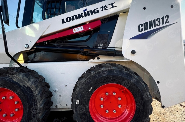 Мини погрузчик LONKING CDM312 двигатель XINCHAI евро 4 - Мини-погрузчик (с бортовым поворотом): фото 1 Мини погрузчик LONKING CDM312 двигатель XINCHAI евро 4 - Мини-погрузчик (с бортовым поворотом): фото 1