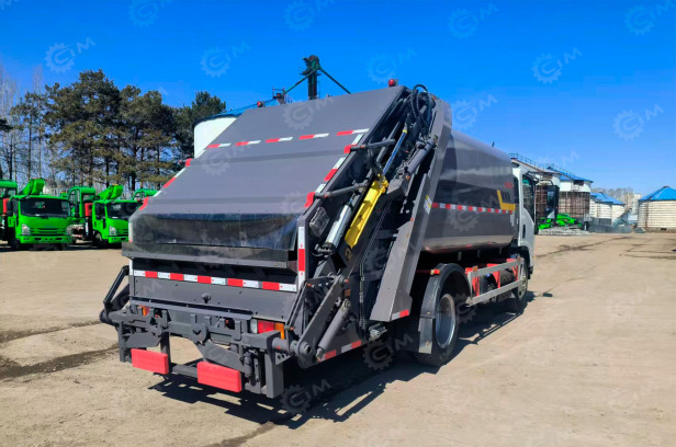 Мусоровоз на шасси ISUZU 4x2 дв 177Kw объем 16м3+2м3 загрузочный бункер, задняя загрузка - Мусоровоз: фото 1 Мусоровоз на шасси ISUZU 4x2 дв 177Kw объем 16м3+2м3 загрузочный бункер, задняя загрузка - Мусоровоз: фото 1