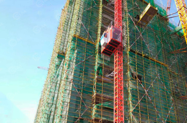 Подъёмник мачтовый грузо-пассажирский Dahan SC200 1 кабина, высота 80м гп 2т - Вертикальный мачтовый подъемник: фото 1 Подъёмник мачтовый грузо-пассажирский Dahan SC200 1 кабина, высота 80м гп 2т - Вертикальный мачтовый подъемник: фото 1