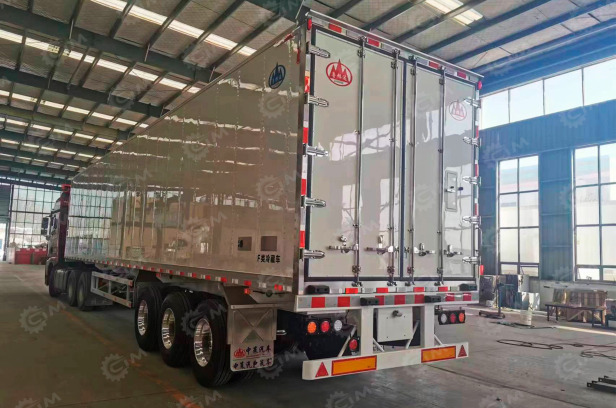 Полуприцеп изотермический LUXUDA 3 оси, объем кузова 85м3, гп 40т, ССУ 1120мм - Изотермический полуприцеп: фото 1 Полуприцеп изотермический LUXUDA 3 оси, объем кузова 85м3, гп 40т, ССУ 1120мм - Изотермический полуприцеп: фото 1