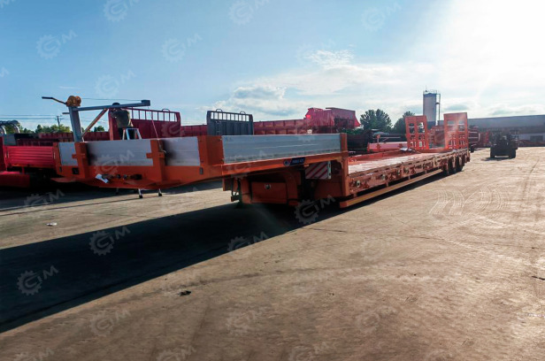 Полуприцеп трал LUXUDA 3 оси fuwa 13т, рессоры, гп 60 тонн, 15,8х2500(уширители до 3м)*3,65, ко - Низкорамный полуприцеп: фото 1 Полуприцеп трал LUXUDA 3 оси fuwa 13т, рессоры, гп 60 тонн, 15,8х2500(уширители до 3м)*3,65, ко - Низкорамный полуприцеп: фото 1