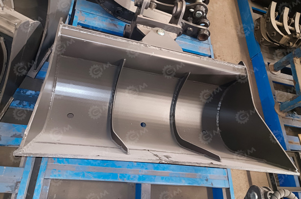 Поворотный планировочный ковш на гусеничный экскаватор YUGONG YG60 - Ковш для экскаватора: фото 1 Поворотный планировочный ковш на гусеничный экскаватор YUGONG YG60 - Ковш для экскаватора: фото 1