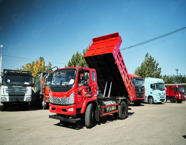 Самосвал HYUNDAI 4х2 132кВт - Самосвал: фото 1 Самосвал HYUNDAI 4х2 132кВт - Самосвал: фото 1