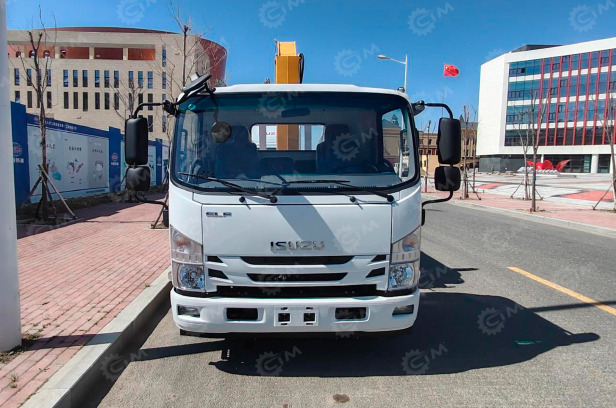 Самосвал ISUZU 4х4 дв 139kw гп 7т, длина борта 6 м, кму UNIC URV505 гп 5т, 5 секций, стрела 13,14м - Самосвал: фото 1 Самосвал ISUZU 4х4 дв 139kw гп 7т, длина борта 6 м, кму UNIC URV505 гп 5т, 5 секций, стрела 13,14м - Самосвал: фото 1