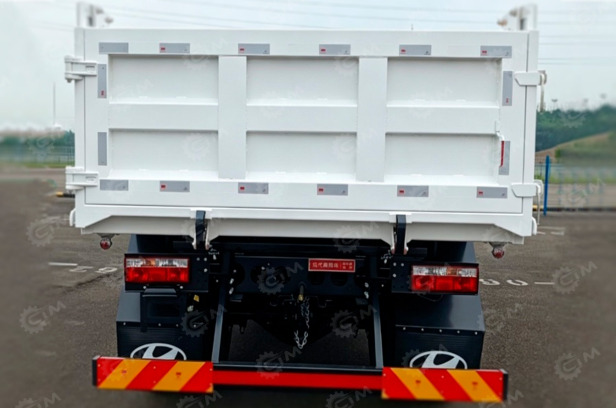 Самосвал ISUZU 4x2 дв 118kw средний подъёмник гп 7 тонн - Самосвал: фото 1 Самосвал ISUZU 4x2 дв 118kw средний подъёмник гп 7 тонн - Самосвал: фото 1