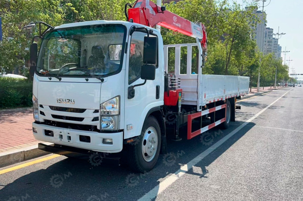 Самосвал ISUZU 4x2 дв 139kw с кму XCMG SQZ100-4 гп 6,3т стрела 9,5м ротатор, съемный грейферный захват, крюк - Самосвал: фото 1 Самосвал ISUZU 4x2 дв 139kw с кму XCMG SQZ100-4 гп 6,3т стрела 9,5м ротатор, съемный грейферный захват, крюк - Самосвал: фото 1