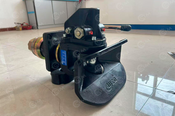 Самосвал ISUZU 4x4 дв 139Kw гп 10 тонн кузов 4900х2300х600 разгрузка на 3 стороны, задний и бок - Самосвал: фото 4 Самосвал ISUZU 4x4 дв 139Kw гп 10 тонн кузов 4900х2300х600 разгрузка на 3 стороны, задний и бок - Самосвал: фото 4