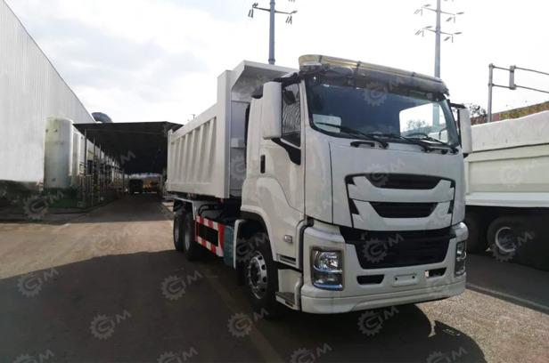 Самосвал ISUZU 6х4 дв 221kw кму XCMG LQS120 с грейферным захватом гп 4т стрела 8м кузов 5800х23 - Самосвал: фото 1 Самосвал ISUZU 6х4 дв 221kw кму XCMG LQS120 с грейферным захватом гп 4т стрела 8м кузов 5800х23 - Самосвал: фото 1