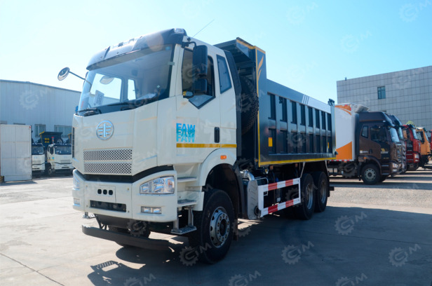 Самосвал ISUZU 6x4 дв 279Kw гп 15тонн - Самосвал: фото 1 Самосвал ISUZU 6x4 дв 279Kw гп 15тонн - Самосвал: фото 1