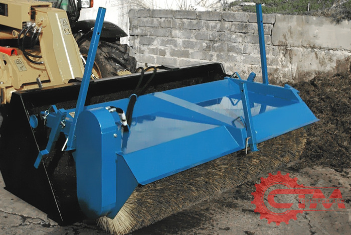 Щетка дорожная для телескопического погрузчика (ручная) Yugong TR725, TR730, TR735, TR840 (щети - Щетка для Погрузчиков: фото 2 Щетка дорожная для телескопического погрузчика (ручная) Yugong TR725, TR730, TR735, TR840 (щети - Щетка для Погрузчиков: фото 2