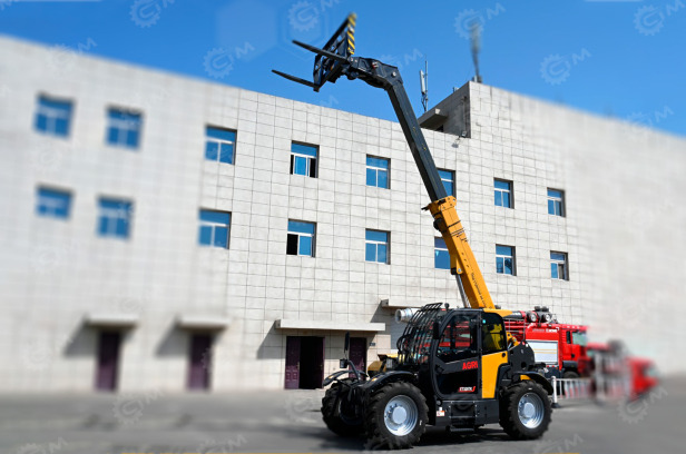 Телескопический погрузчик AMUR XT3207 - Телескопический погрузчик: фото 1 Телескопический погрузчик AMUR XT3207 - Телескопический погрузчик: фото 1