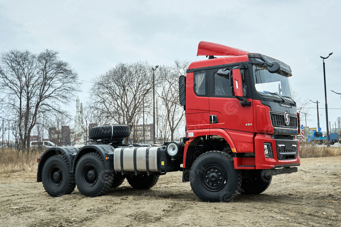 Тягач SHACMAN 6×6 X5000 SX42586V385 430л.с. ОДНОСКАТНЫЕ ШИНЫ, 2024 г. - Тягач: фото 2 Тягач SHACMAN 6×6 X5000 SX42586V385 430л.с. ОДНОСКАТНЫЕ ШИНЫ, 2024 г. - Тягач: фото 2