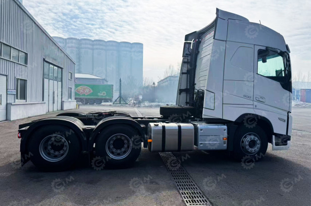 Тягач VOLVO 6х4 FH500 64T T 2024г - Тягач: фото 1 Тягач VOLVO 6х4 FH500 64T T 2024г - Тягач: фото 1