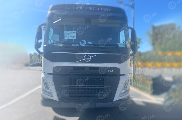 Тягач VOLVO 6х4 FM500 64T D пневмоподвеска - Тягач: фото 1 Тягач VOLVO 6х4 FM500 64T D пневмоподвеска - Тягач: фото 1