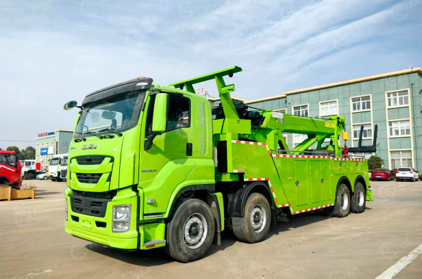 Тяжелый эвакуатор ISUZU 8x4 дв 338Kw гп 30 тонн поворотный кран - Эвакуатор: фото 1 Тяжелый эвакуатор ISUZU 8x4 дв 338Kw гп 30 тонн поворотный кран - Эвакуатор: фото 1