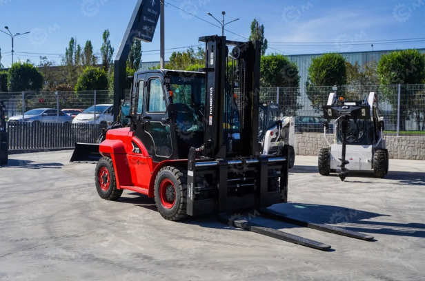 Вилочный погрузчик Hangcha CPCD70-XАG87 дизельный гп 7т высота подъема 4,5м, отопитель кабины, - Дизельный погрузчик: фото 1 Вилочный погрузчик Hangcha CPCD70-XАG87 дизельный гп 7т высота подъема 4,5м, отопитель кабины, - Дизельный погрузчик: фото 1