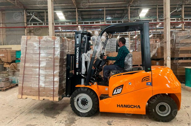 Вилочный погрузчик Hangcha CPD25-XAJ4-1 гп 2,5т высота подъема 3м, аккумулятор литий ионный 60V - Дизельный погрузчик: фото 1 Вилочный погрузчик Hangcha CPD25-XAJ4-1 гп 2,5т высота подъема 3м, аккумулятор литий ионный 60V - Дизельный погрузчик: фото 1