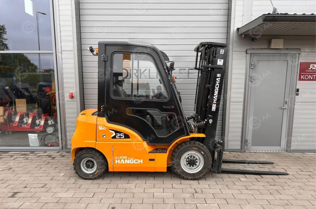 Вилочный погрузчик Hangcha CPD25-XEY2HA-S1 гп 2,5т высота подъёма 3м, шины пневматические, каре - Дизельный погрузчик: фото 3 Вилочный погрузчик Hangcha CPD25-XEY2HA-S1 гп 2,5т высота подъёма 3м, шины пневматические, каре - Дизельный погрузчик: фото 3