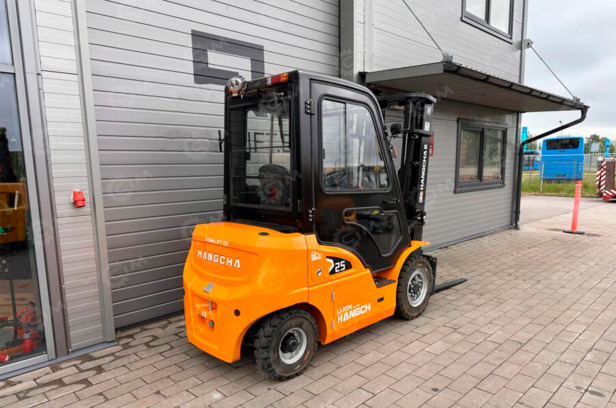 Вилочный погрузчик Hangcha CPD25-XEY2HA-S1 гп 2,5т высота подъёма 3м, шины пневматические, каре - Дизельный погрузчик: фото 1 Вилочный погрузчик Hangcha CPD25-XEY2HA-S1 гп 2,5т высота подъёма 3м, шины пневматические, каре - Дизельный погрузчик: фото 1