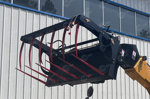 Захват для сена (ширина 2м) на погрузчик Yugong TR735 - Захват для Телескопических погрузчиков: фото 1 Захват для сена (ширина 2м) на погрузчик Yugong TR735 - Захват для Телескопических погрузчиков: фото 1